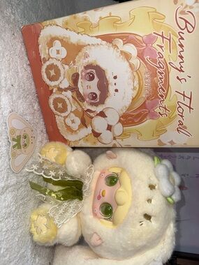 Yooki 400% Bunny's Floral Fragments Sunflower Plush Lamb Doll - Cream & Yellow